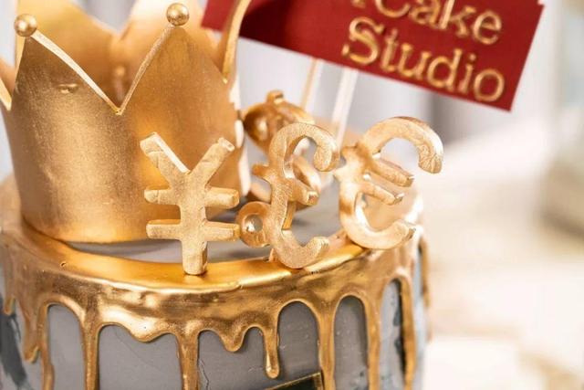 能转动的摩天轮蛋糕，金币蛋糕，3年来一直在凹造型